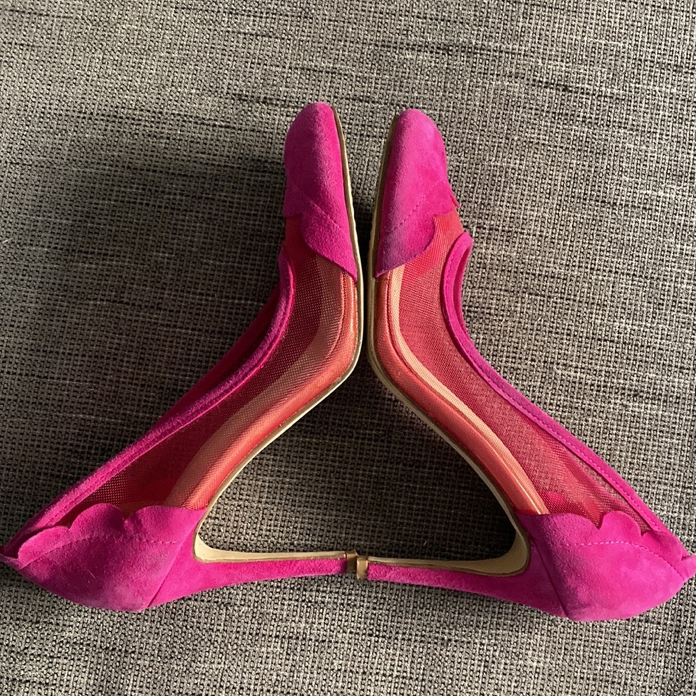 Alexander McQueen Pink orchid suede scalloped mesh heels 38 8 - Picture 5 of 9